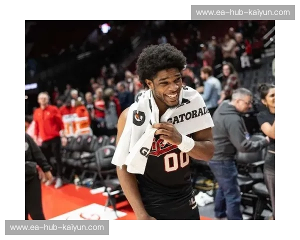 撕裂之城的坚韧vs航天城的觉醒:这场“开拓者vs火箭”录像,藏着篮球最纯粹的灵魂 撕裂之城的坚韧vs航天城的觉醒:这场“开拓者vs火箭”录像,藏着篮球最纯粹的灵魂